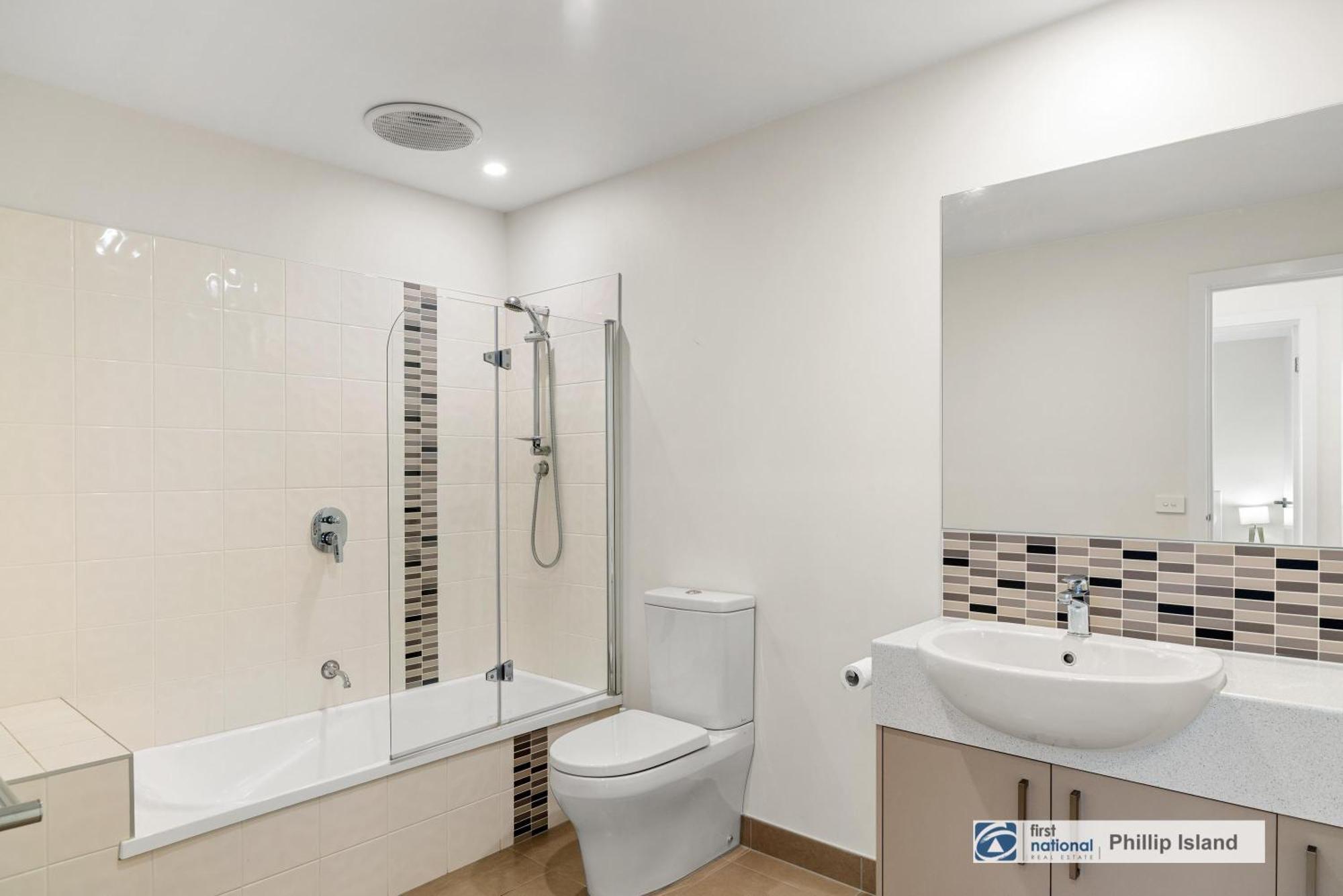 3-6 Broughton Ave, Cowes Villa Екстериор снимка